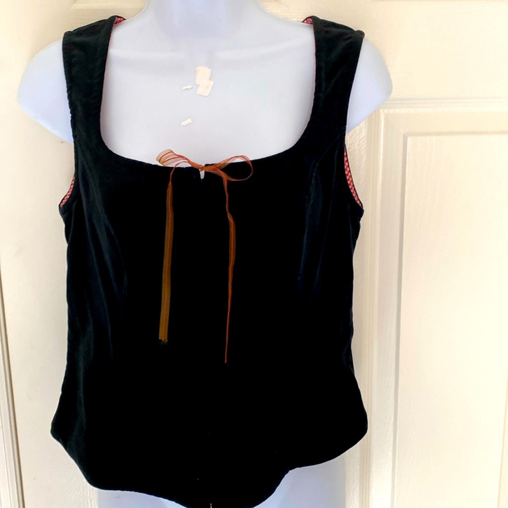 ๐ฉNWT Velvet vest with sheer ribbon. Hook and eye closure
